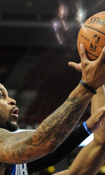 Jameer Nelson steps up late to lead Magic past 76ers